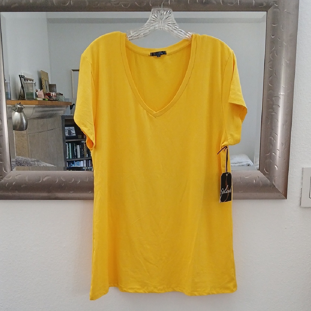 Yellow V-Neck Women's Top NWT 💛